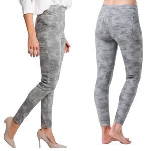Spanx Camo Jean-ish Ankle Leggings Style 20018R Size 1X EUC Slimming Faux Pocket